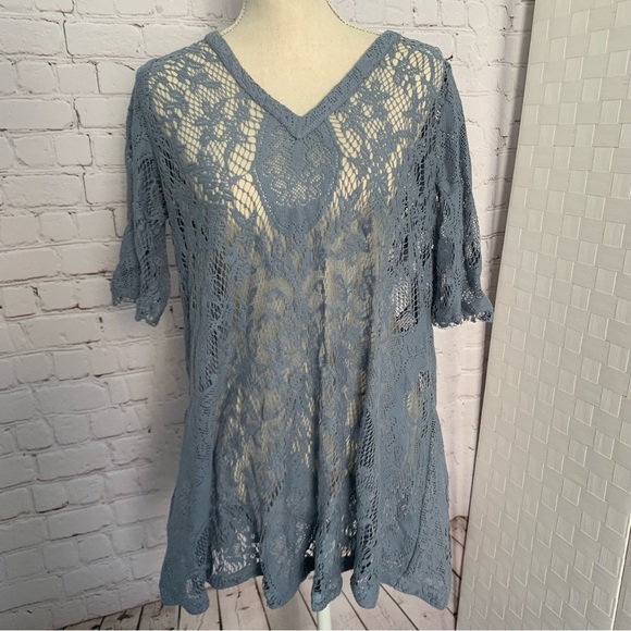 Free People Tops - Free People Crochet Lacey floral tunic size L